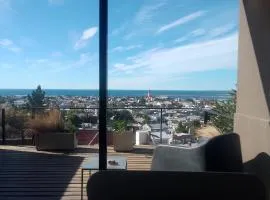 HOMU DEP - Vista al mar