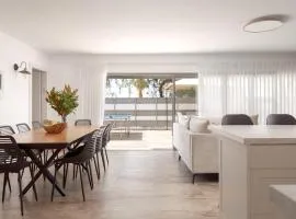 וילת נופש עם 4 חדרי שינה עם בריכה פרטית במיקום מעולה