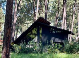 Cabaña en el bosque, self catering accommodation in Valle de Bravo