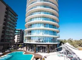 White Tower Mamaia Residences