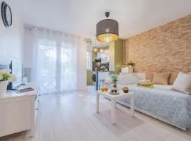 Les Elfes - avec entrée autonome, clim neuve, jardin, parking privé & gourmandises offertes ! -