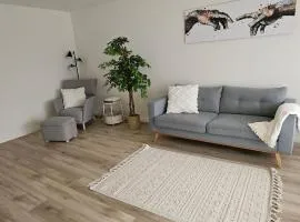 Ruhige 2-Zi-Wohnung mit Garage