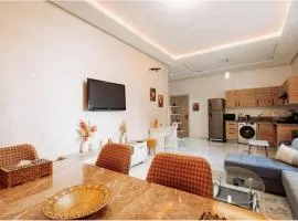 Premium Romantic 1 Bedroom & Living Room with Swimming pool & Garden view