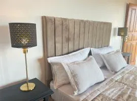 Home away from home , secured home stay for women in Colombo suburbs Gated resident, five star facility, Opal residencies Malabe , Colombo