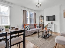 Modern 2BED Apartment Great Location, Netflix & Disney, Sleeps 6, hotel v Birminghamu