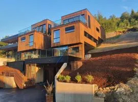Modern apartment with a view and parking