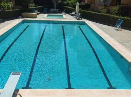 Smile house，位于圣塔马利奈拉的酒店