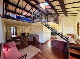 La Casetta "UnaNotteaCasaMia", hotel v destinaci Sacrofano