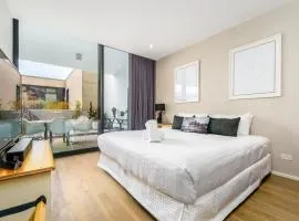 Elegant Apartment in Kingston Foreshore - Hosted by Canstay