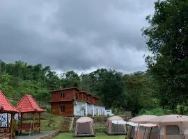 Dewi Camp - The Valley House Ci Dwi Resort