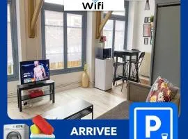 015 CHIC & COSY STUDIO 41m2 HYPERCENTRE WIFI SMART TV NETFLIX