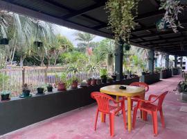 Rondebosch Gardens, hotel in Humansdorp