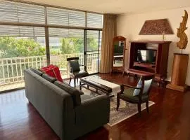 Samsen Suites Spacious 2BR Contemporary Thai Style