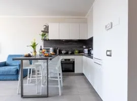 Seaside Studio with Swimming Pool and Parking