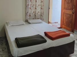 Vasavi Family Stay Hampi, hotel v destinaci Hampi