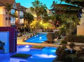 2BR The Lakes Resort Escape, 4 Pools 5 min Airport