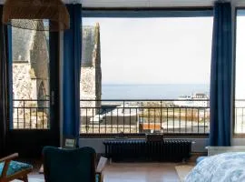 La Maison Bleue, terrasses et vue panoramique mer