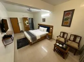 HOTEL DADOs INN