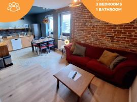 Oerlinghausen, Gesamte stilvolle Wohnung, 3 Schlafzimmer, 4 Betten, hotel di Oerlinghausen