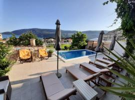 Al Mare Vacation Home, hotel a Igalo