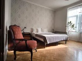 3-bedroom apartment on Amiryan str.