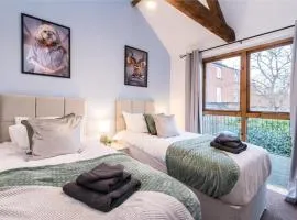 The OId Forge - Boutique 3 Bed in Leamington Spa