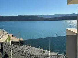 Villa Aqua