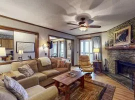 The Pinnacle Inn 3318