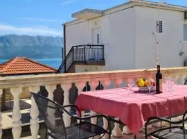 House Karmela