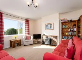 Cosy country cottage, nearby beaches attractions A55