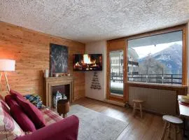 Rifugio Sauze, mountain view & skii lope