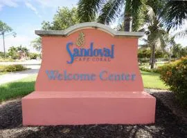 Modern home with converted office in gated Sandoval Community - 30-day min - Villa Eleadora