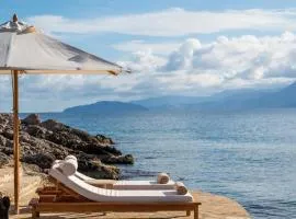 IREMIA SEAFRONT VILLA, Timeless Lifestyle