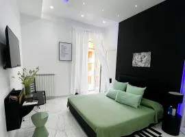 Raroom Deluxe V Room
