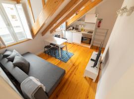 Golden Place - Cacilhas, Hotel in Almada