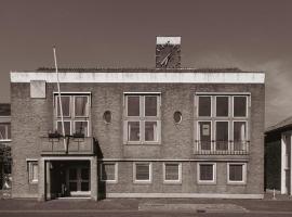 Het Raedthuys, pet-friendly hotel in Schoondijke