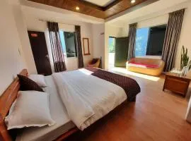 Silk Route Lingtam Resort