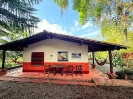 Casa & cabaña campestre equipadas, 13 personas, familias