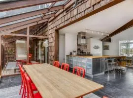Blue Heron - Modern Chef Kitchen, Hot Tub near Beach