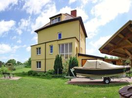 Holiday apartment 100 m from Lake Wicko, hotel v destinaci Lubin
