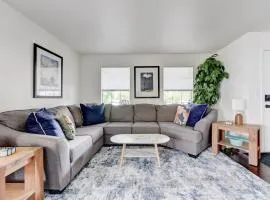 3BR family home with backyard
