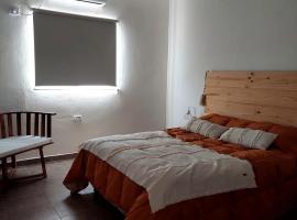 Salir del Cráter Apart VALENTIN，位于Los Sarmientos的酒店