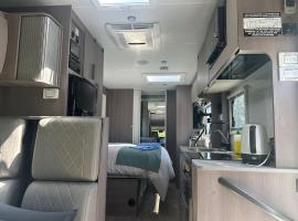 Comfortable Country RV Campervan Stay, Hotel in Hastings