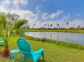11 Mi to Isla Blanca Beach Townhome with Lake Views