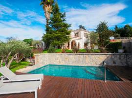 Villa Montjuic Girona, hotel near Doctor Josep Trueta University Hospital, Girona