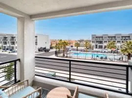 Luxury Stay at The Vue Pool Spa & Pickleball