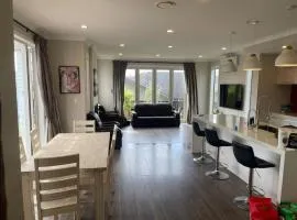 Spacious & Stylish Retreat
