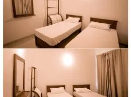 Diyawanna Villa - Deluxe Twin Room in Colombo