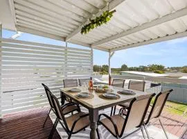 Just Beachy Pet Friendly 4 Mins Walk to Beach