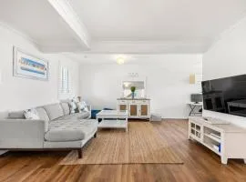 Just Beachy Pet Friendly 4 Mins Walk to Beach